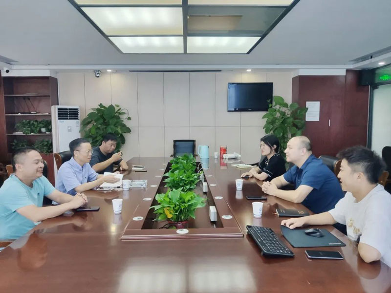 郑州市科技局、发改委、生态环境局领导莅临ag凯发k8国际集团调研